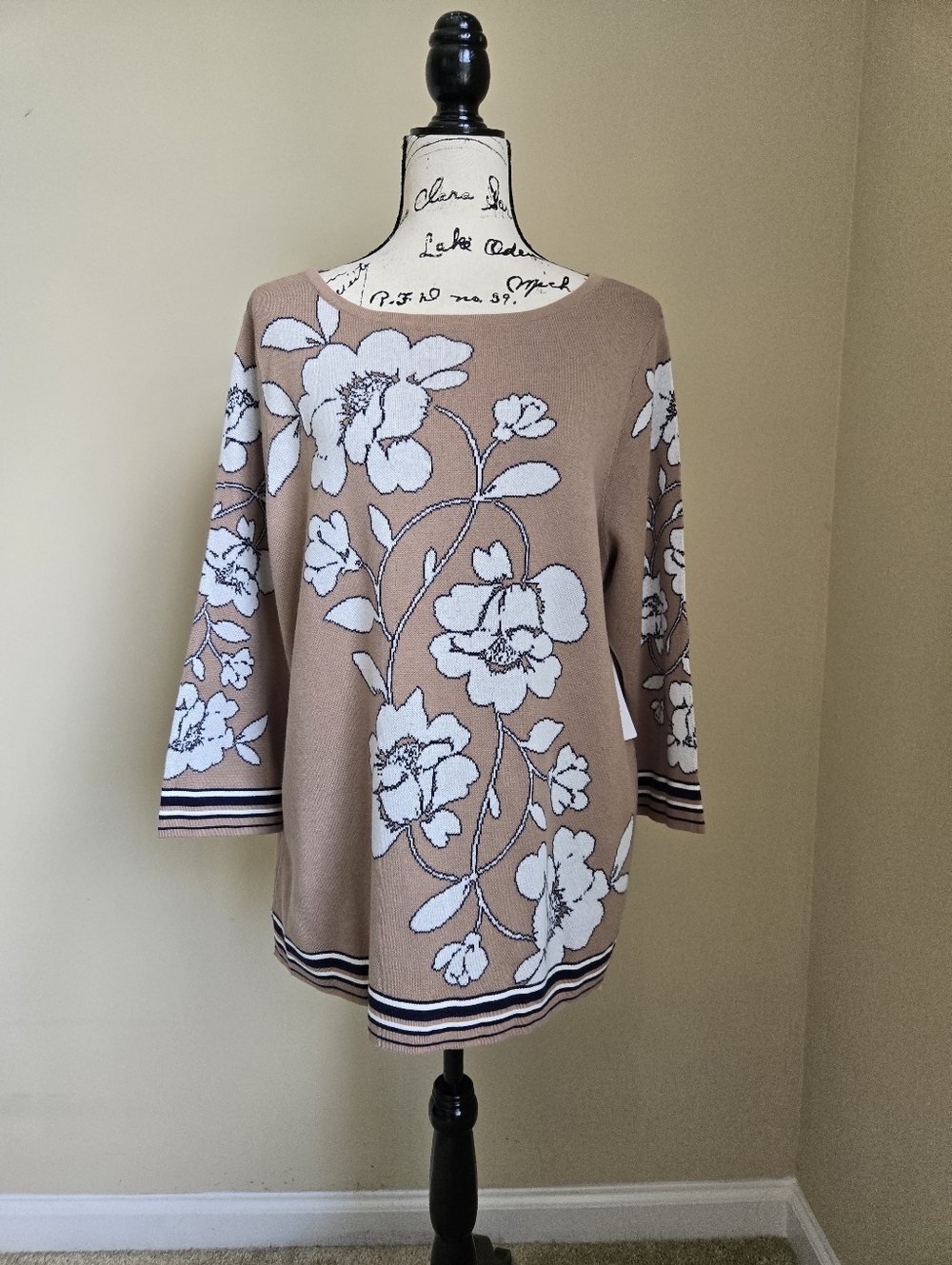 Chicos Floral Sweater Womens XL 3/4 Sleeve Pullover